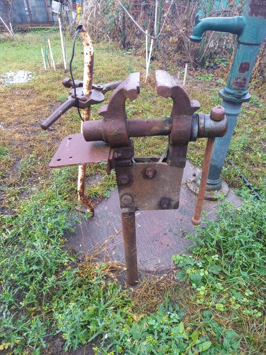 Menghina foarte veche