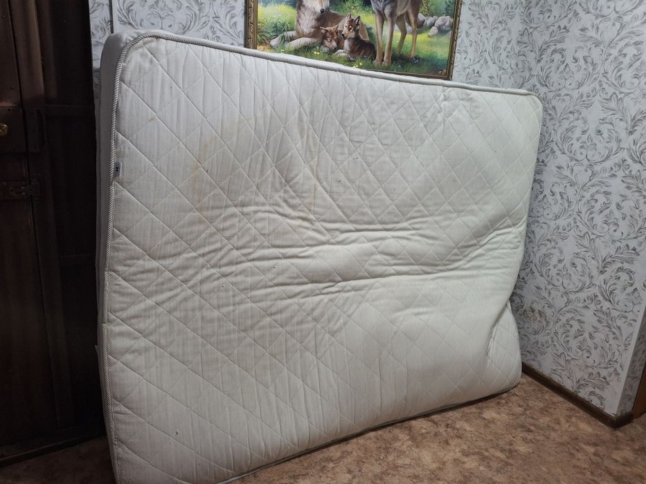 Отдам даром матрас самовывоз