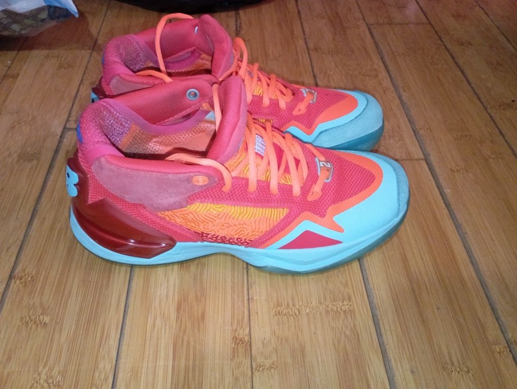 Баскетболни обувки new balance kawhi "Energy red"