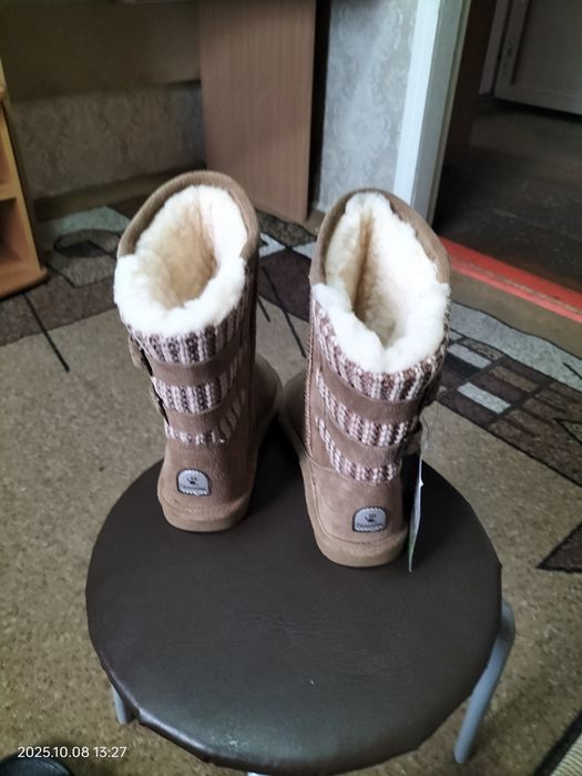 Продам обувь зимнюю новую.