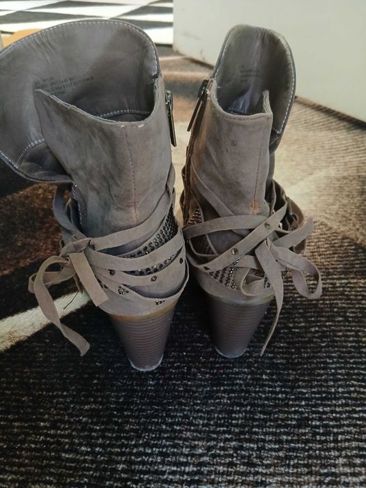 Дамски обувки 38 номер.