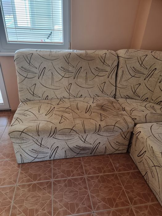 Разтегателен диван