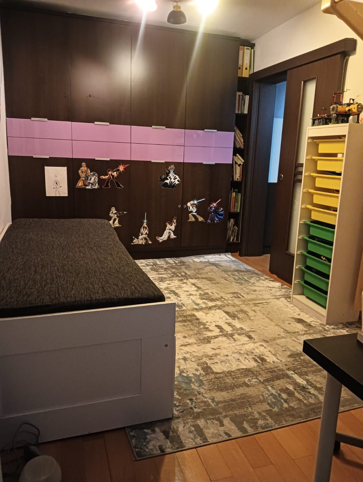 Închiriez apartament lux cu  2 camere