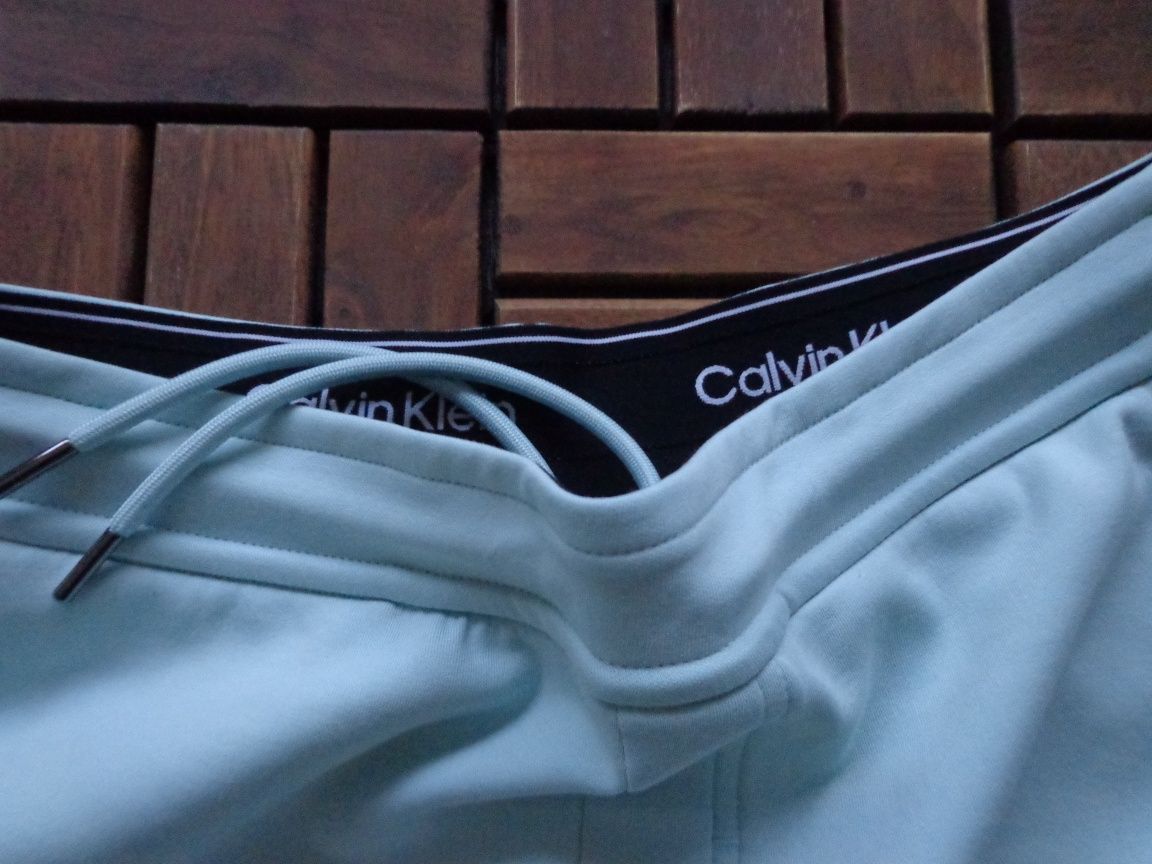 Мъжки къси панталони Calvin Klein CK L Debessd Lg Short Sn33