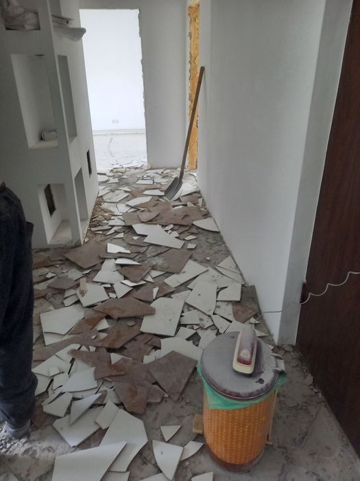 Taiat Taiere Decupare Pereți Beton Decopertare Gresie Faiant Bucuresti