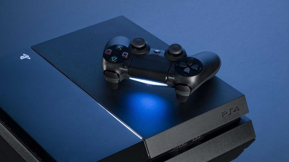 Продам Playstation 4