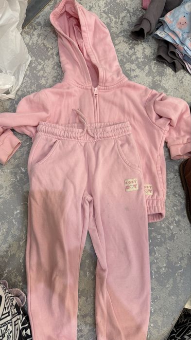 Отдам вещи на девочку