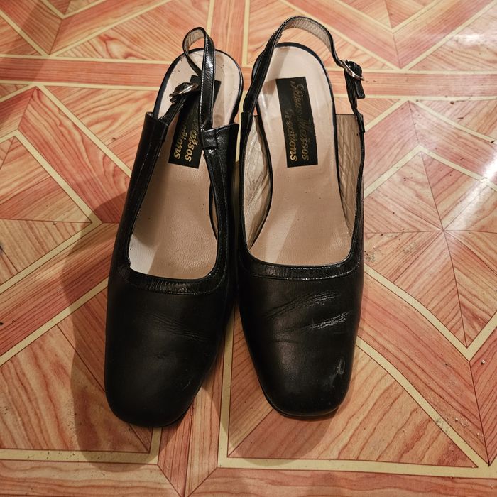 Дамски обувки от естествена кожа на токче