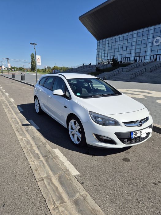 Vand urgent Opel astra j 2013