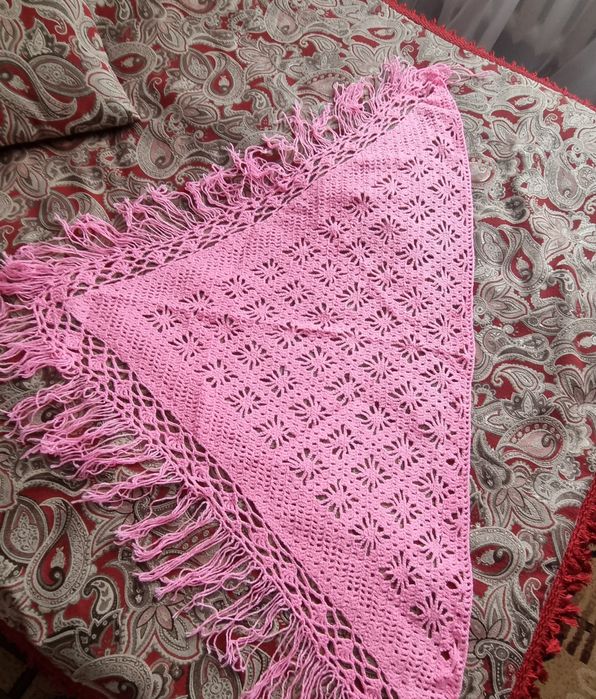 Шали вязаные новые