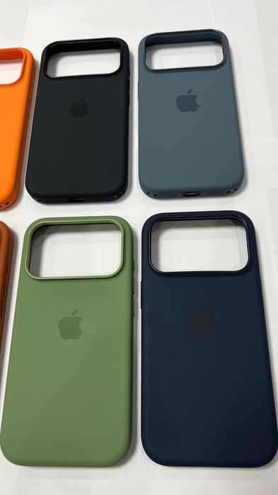 iPhone 17 Pro & 17 Pro Max Silicone Case MagSafe, Camera Control