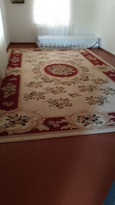 Gilam sotiladi  qalin gilam