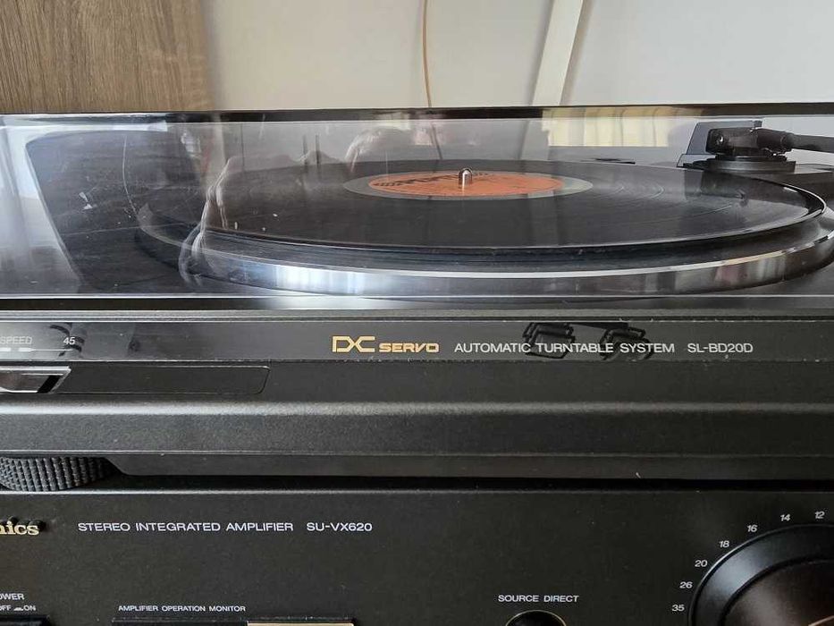 Vand pick-up Technics model SL-BD20D