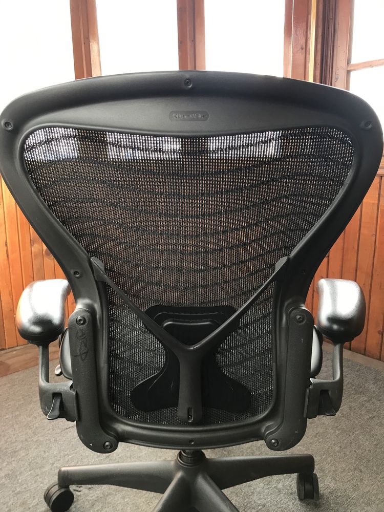 Herman Miller (Aeron)-ергономичен офис работен стол,Размер-B