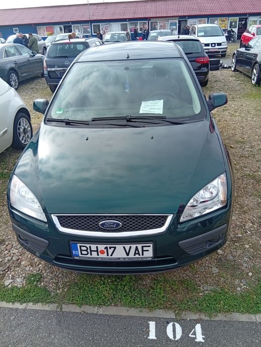 Ford Focus an 2007 benzina , preț 1900 euro!