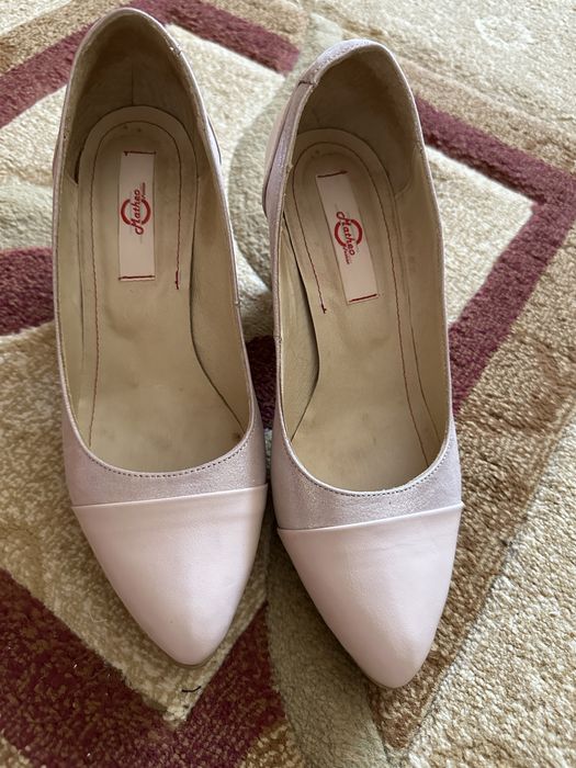 Pantofi piele roz deschis