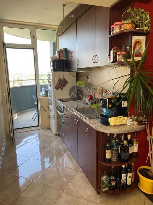 Продава се Тристаен апартамент в Пловдив, Тракия - 94 кв.м за 1586 €/кв.м - Снимка #2