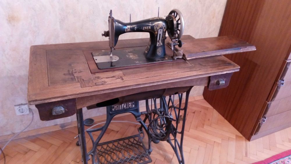 Автентична шевна машина Gritzner