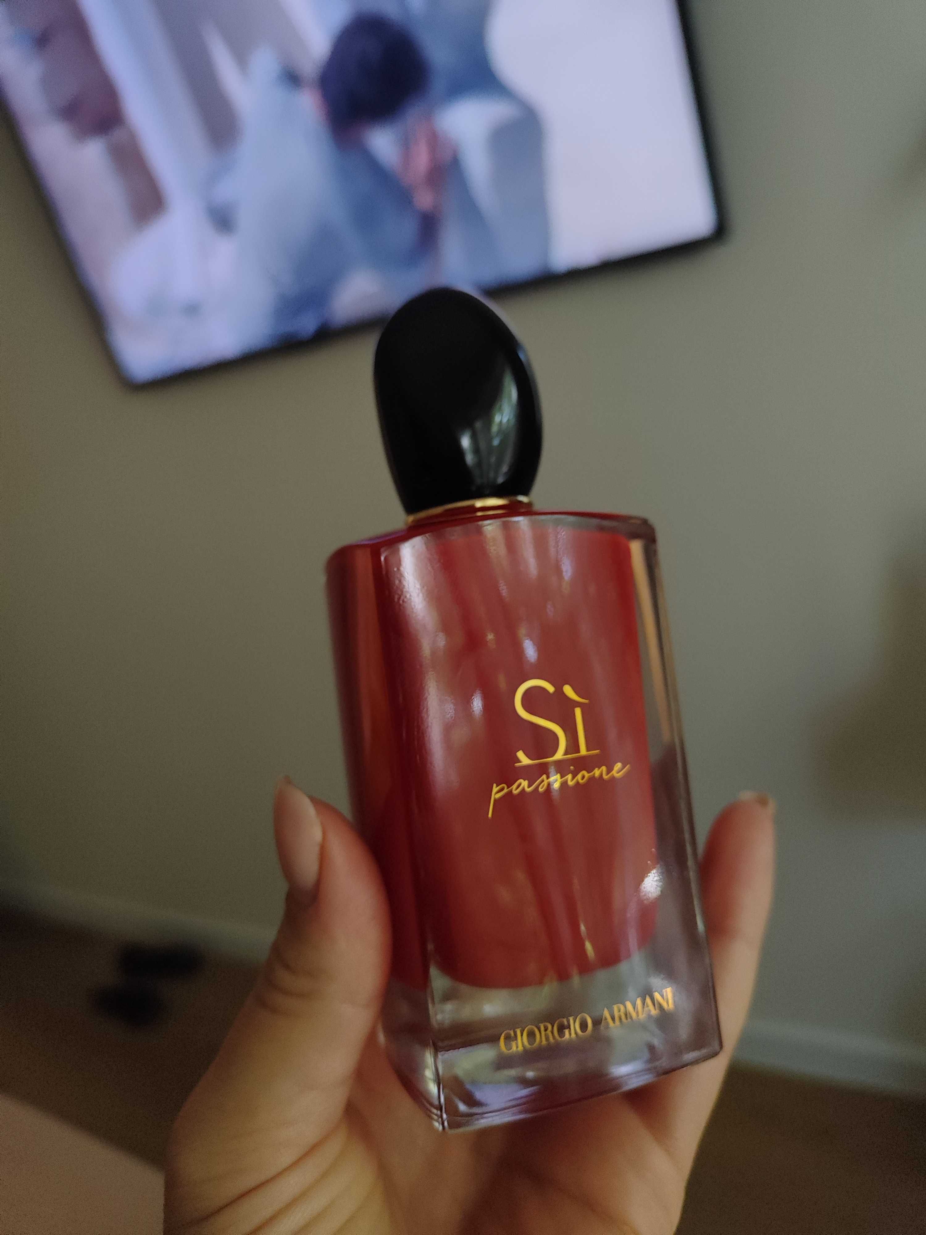 Парфюм Giorgio Armani Si