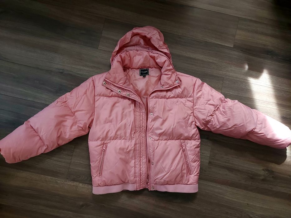 Guess down S38 , дамско пухено яке, 90%пух 10пера