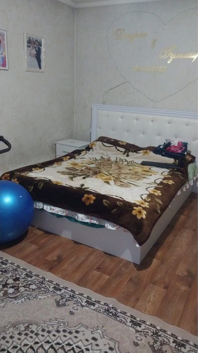 Продам кровать с матрасом