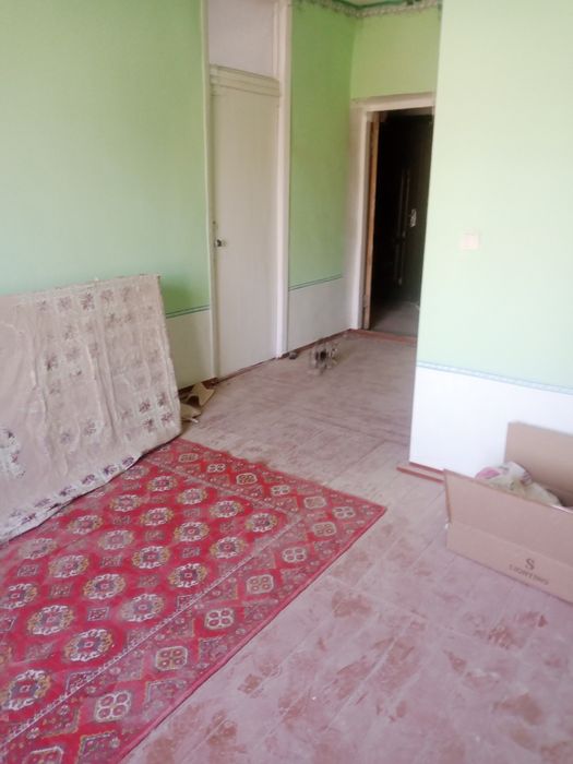 Xiva shahar markazida joylashgan uy stiadi