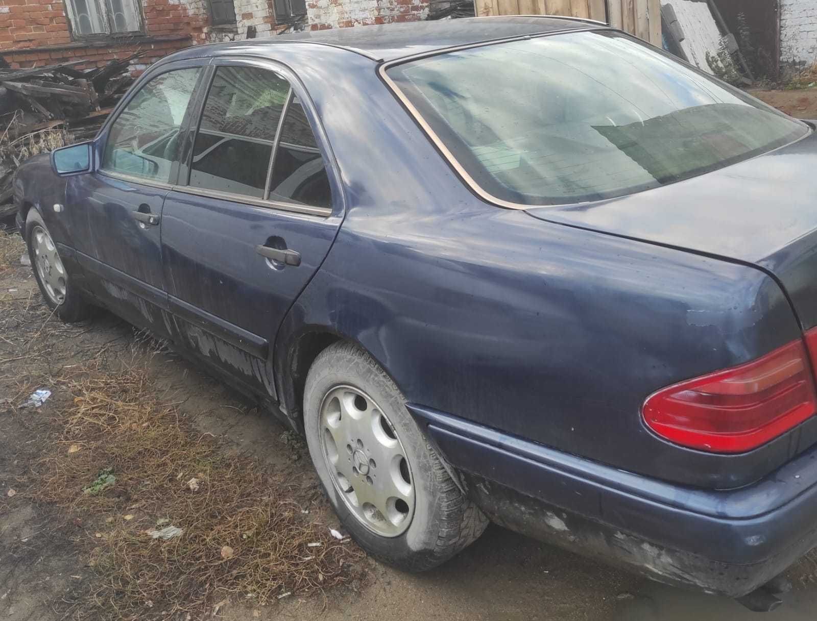 Продам Mercedes-Benz E200