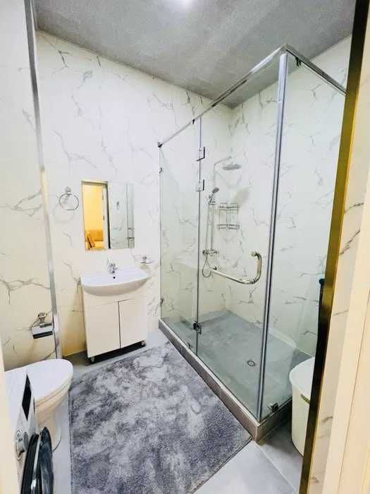 1/6/9 Срочно сдаю кв в Алмазарский Беруний метро 408*