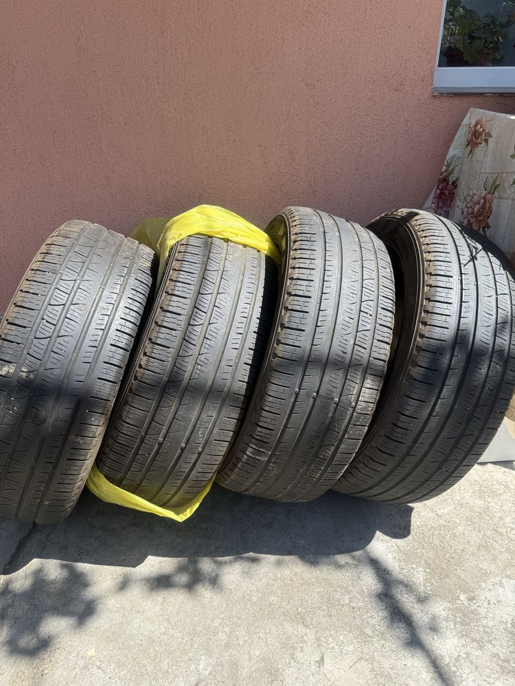 Vand 4 Anvelope 235/55 R18 Pirelli Vara  (all season)