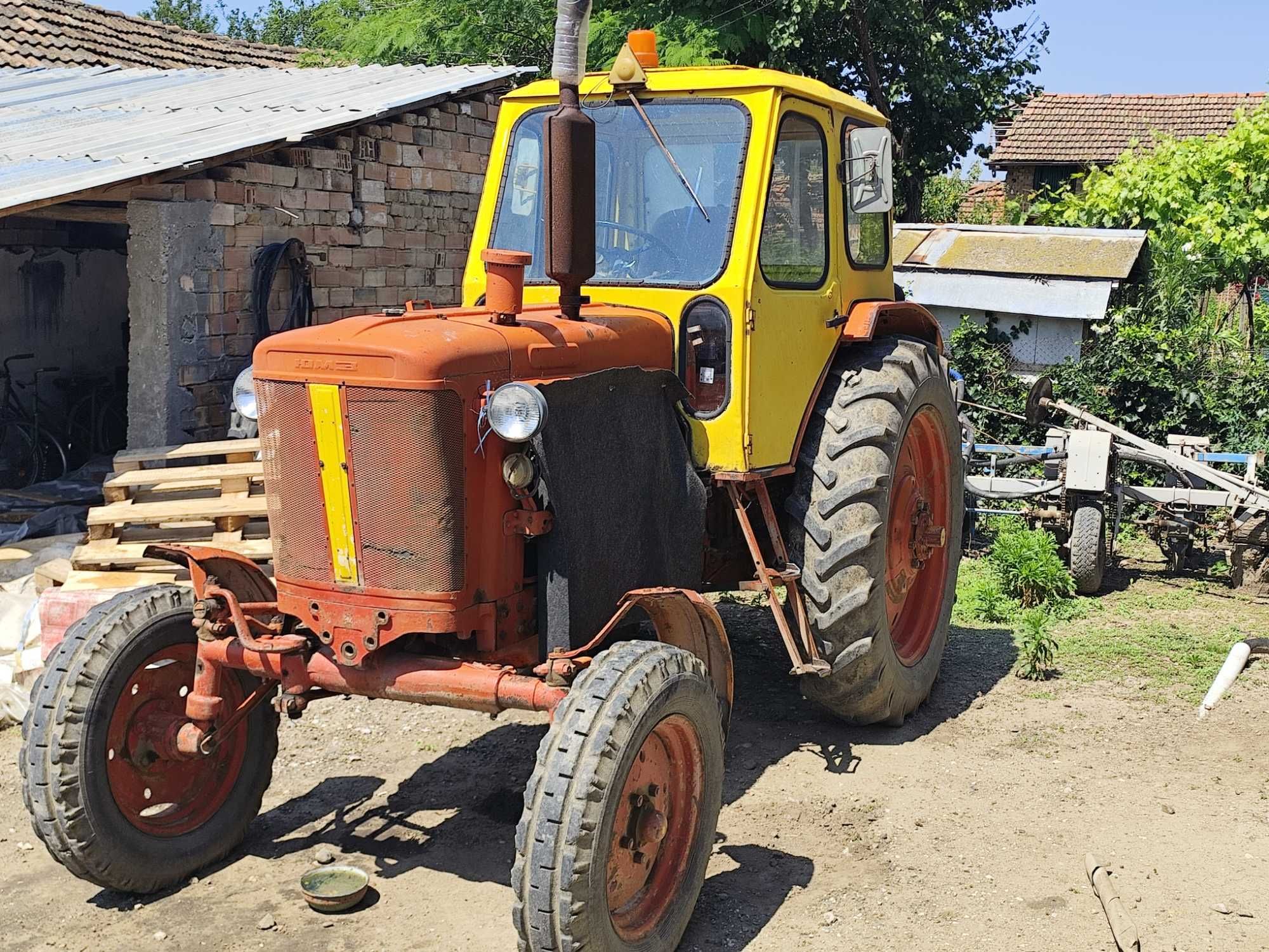 Продавам Трактор ЮМЗ