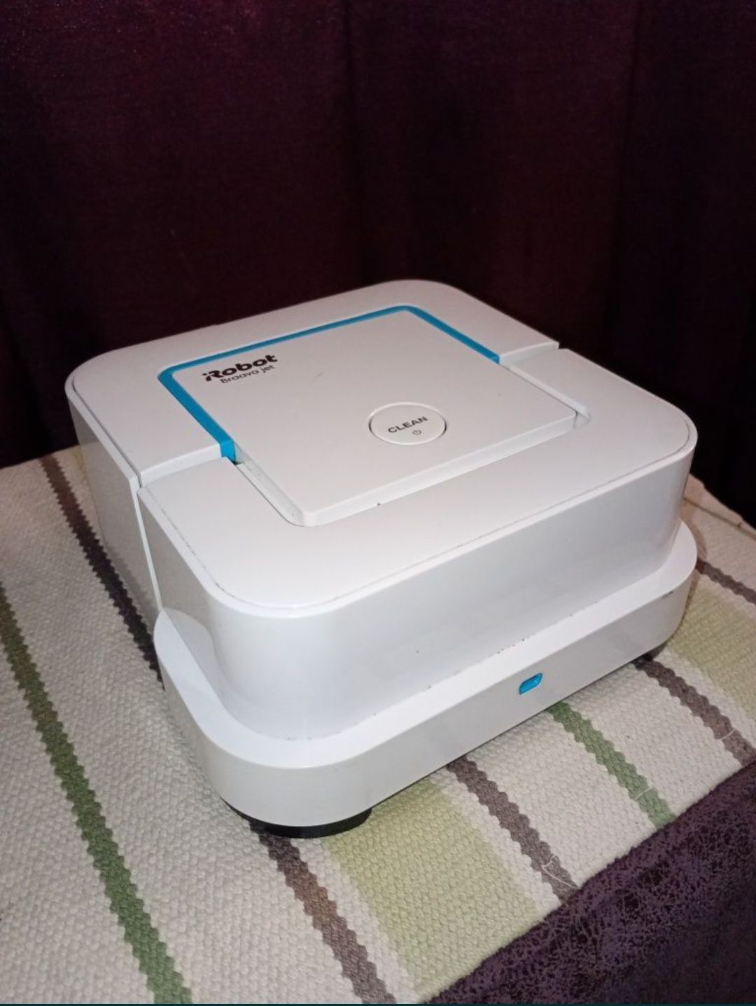 Aspirator IRobot Brava Jet 250(pentru piese)