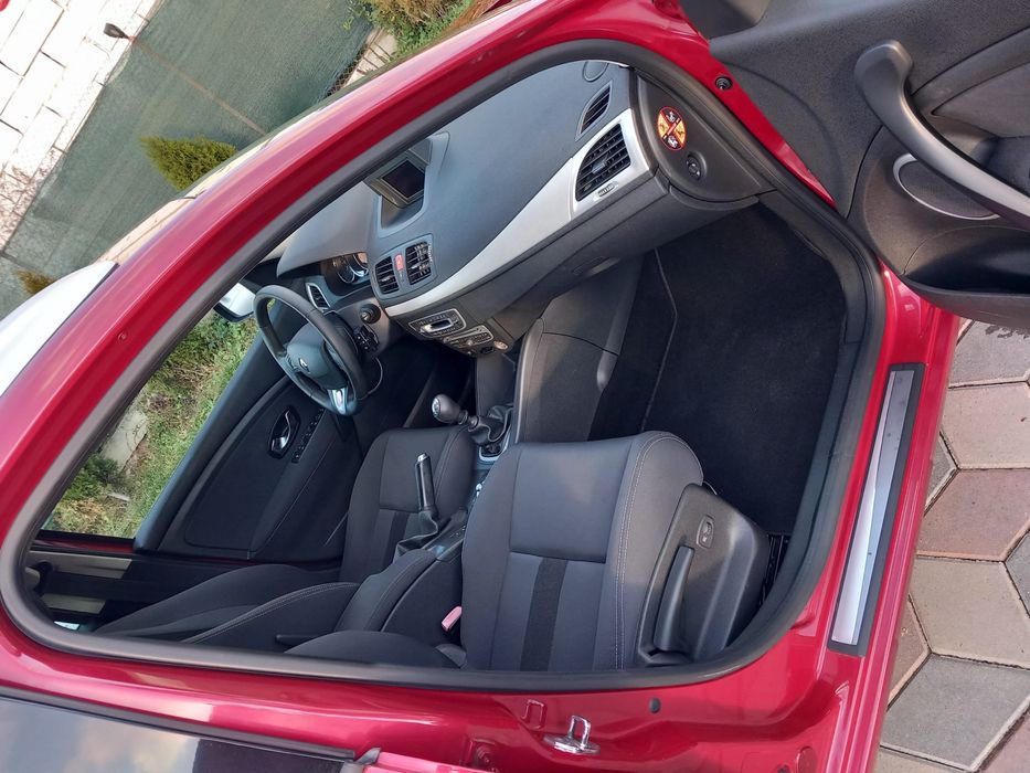 Vand renault megane 1.4 benzina