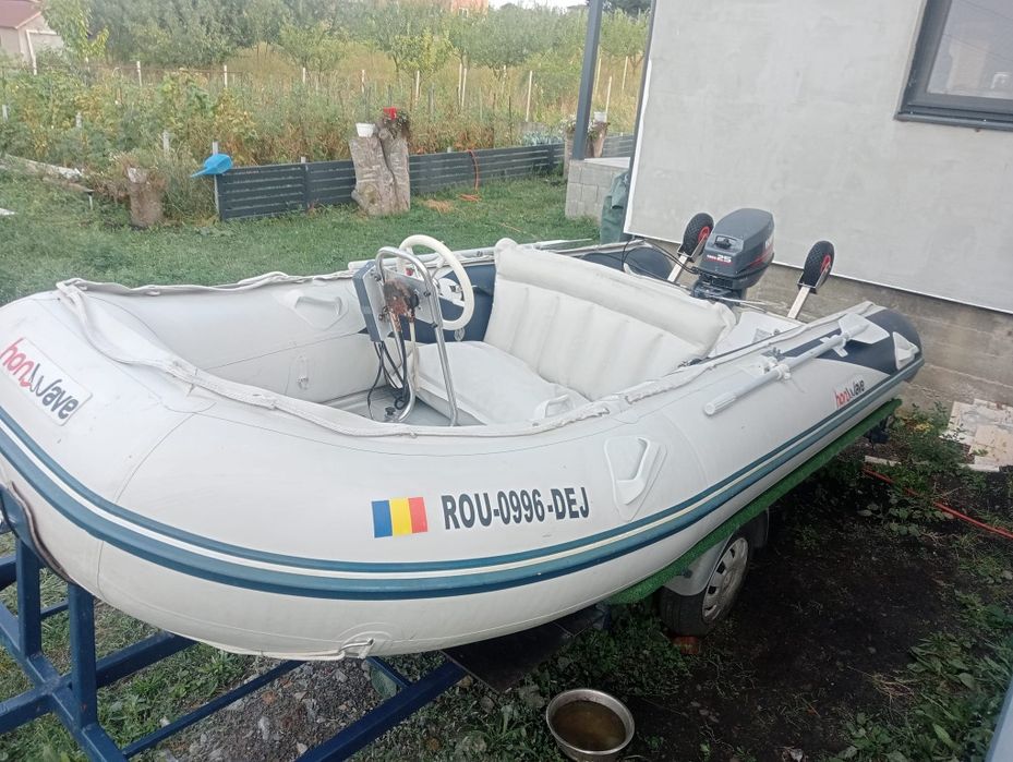 Vand 2 barci 25cp