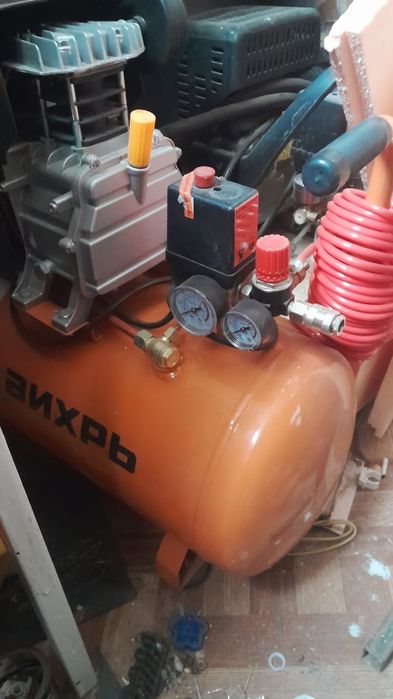 Воздушный компрессор