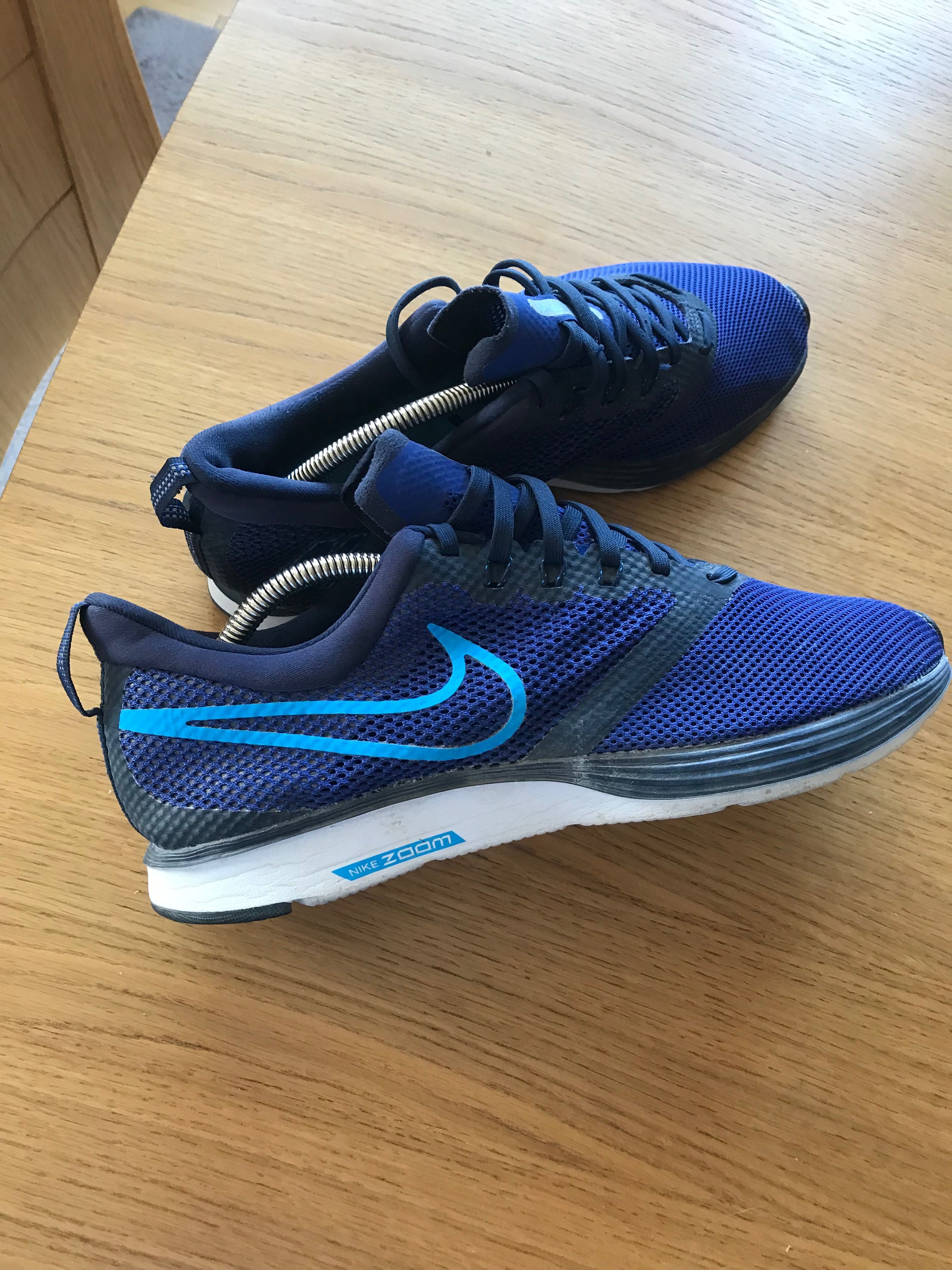 Маратонки Nike 45
