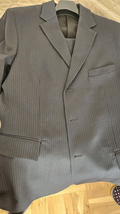 Мъжки костюм нов
