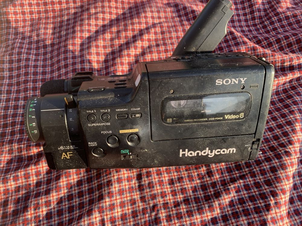 Vintage Sony Handycam Video 8 ccd f340e Cameră video (Netestată)