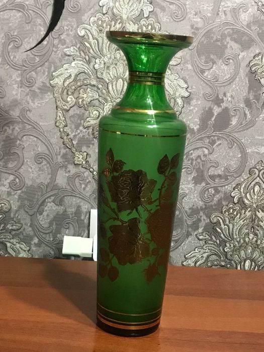 Ваза.Богемия.Высота:35 см.Цена:100$