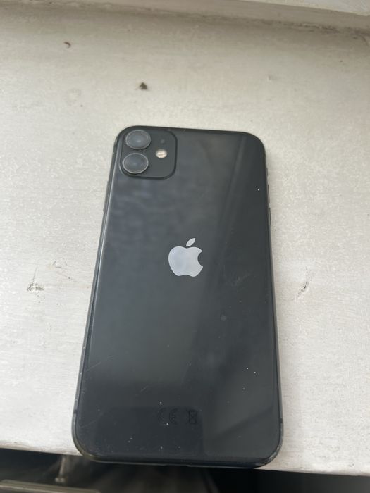 Iphone 11.       .