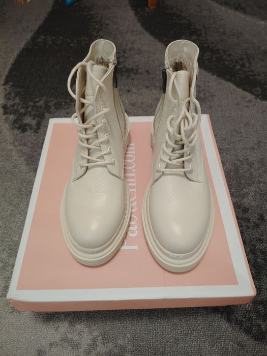 Ежедневни дамски боти от естествена кожа