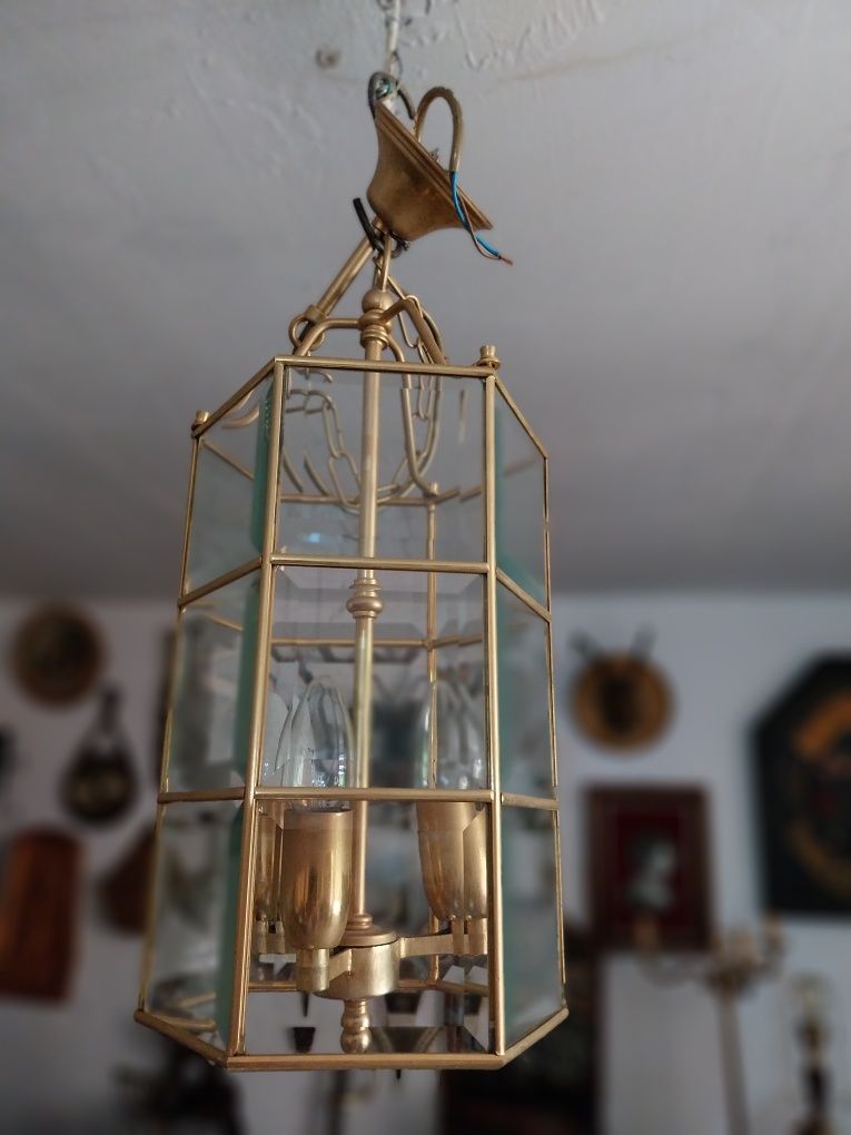 Candelabru, lustra de tavan