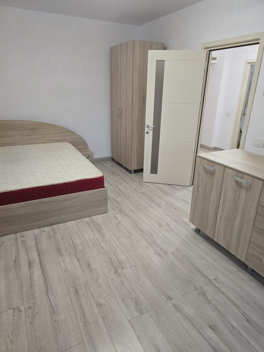 Inchiriez apartament 2 camere+ parcare subterana