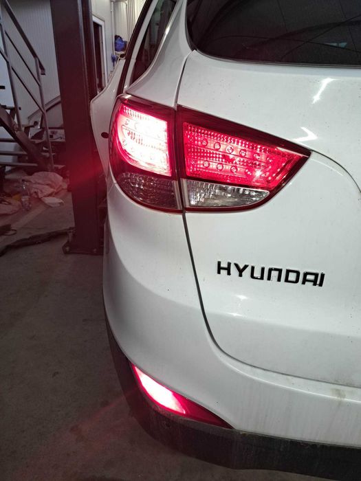 Piese auto Hyundai ix35 2011 2.0 Automat exterior accesorii