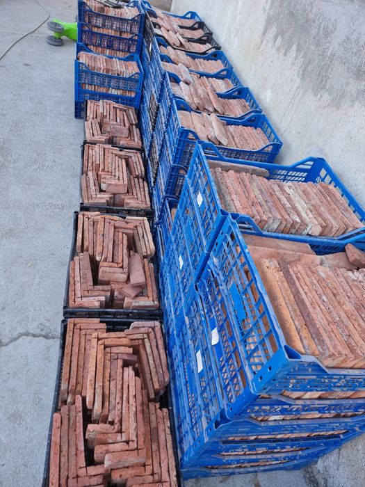 Caramida aparenta și elemente de colt