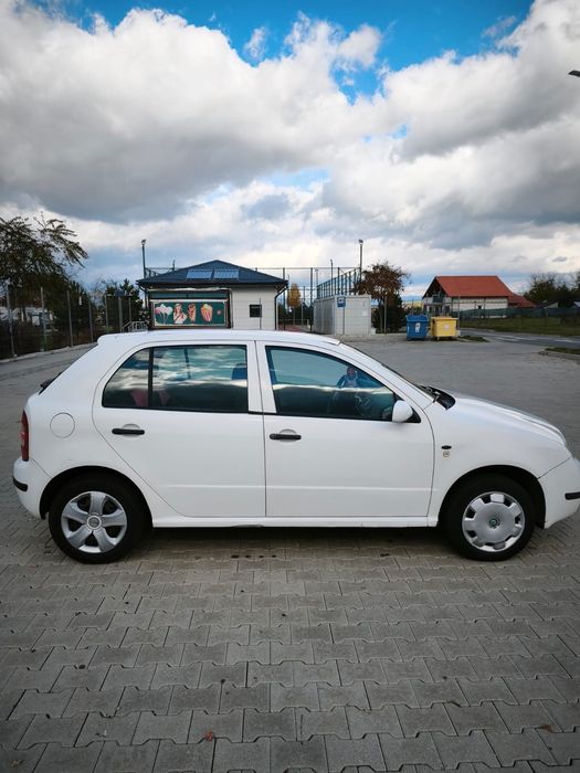 Vând skoda fabia