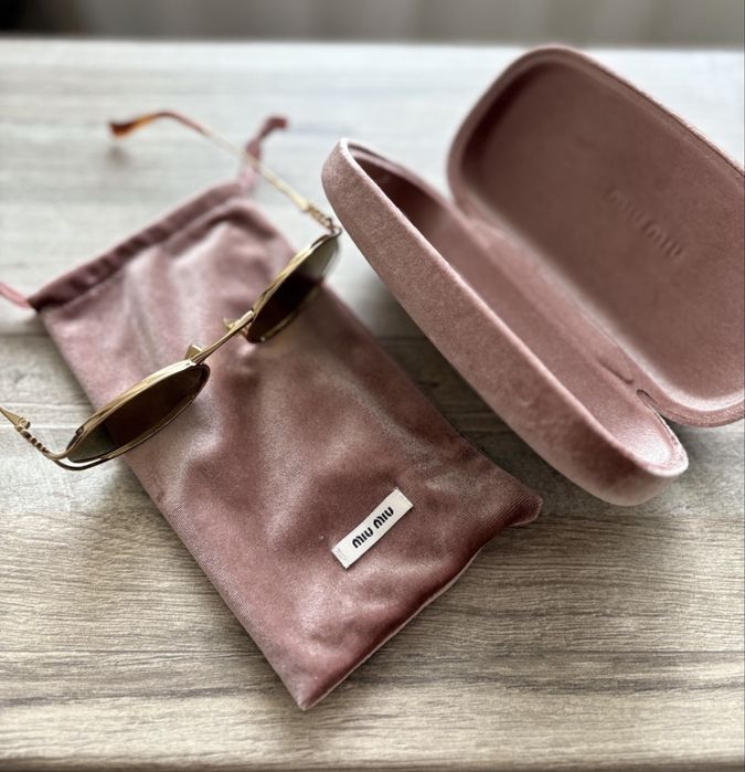 Слънчеви очила Miu Miu