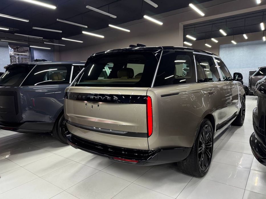 Land Rover RANGE ROVER 4.4 P530 Long