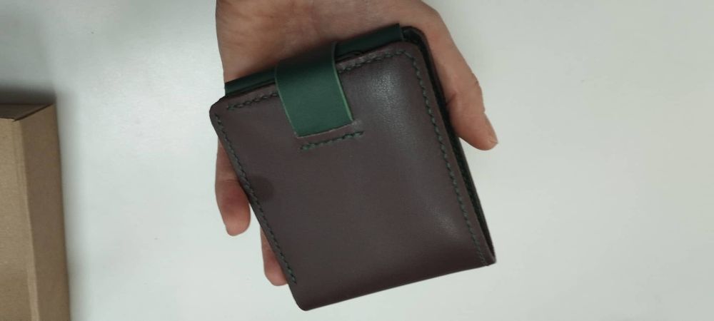 Мъжки портфейл от телешка кожа