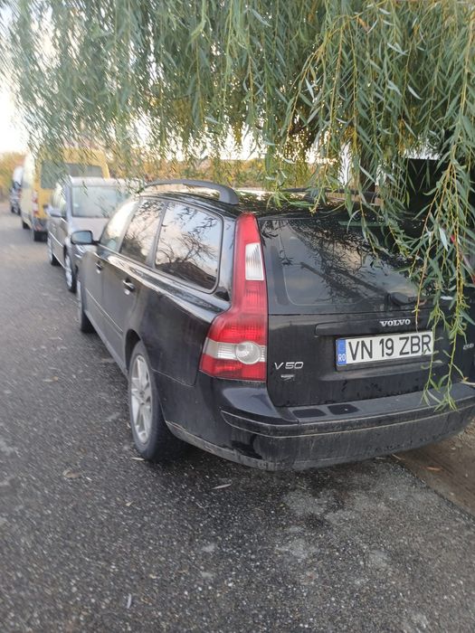 Vând volvo v50!!