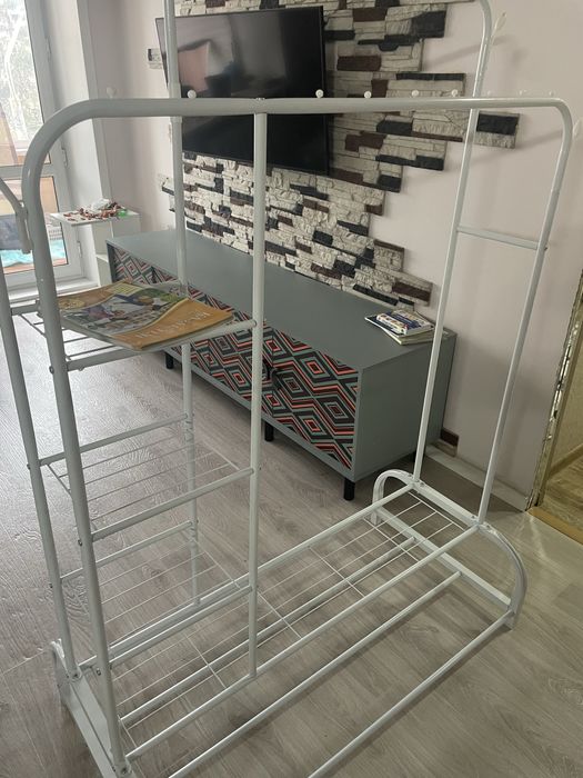 Напольная вешалка, мини-гардеробная